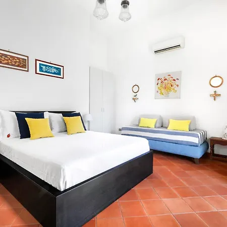 The Positaner - アパート ポジターノ